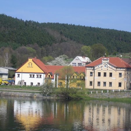 Penzion Patak Kamyk nad Vltavou Exterior photo